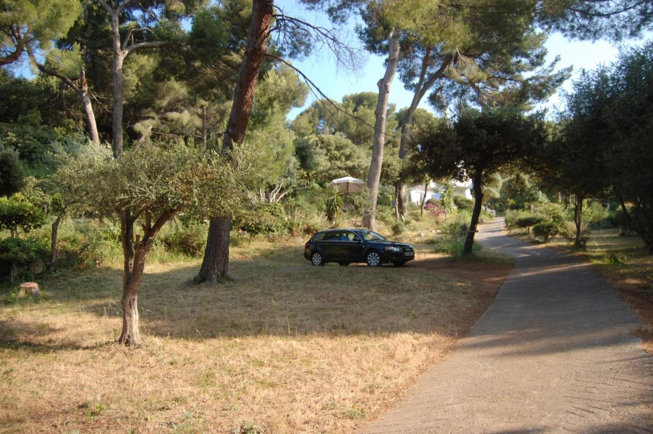 Magnifique "Gite De La Garoupe" Au Cap D'Antibes A 300M Des Plages Exterior photo